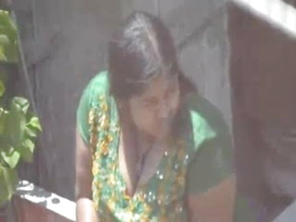 கடவுள் அத்தை நல்ல வீடியோ தரம் ஒரு காலத்திற்குப் பிறகு அழுக்கு மற்றும் கவர்ச்சியான புகைப்படத்தை மேம்படுத்துகிறது