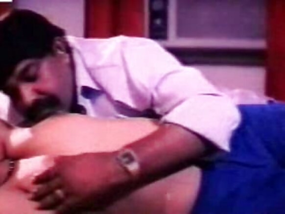 பாலிவுட் மல்லு ரொமான்ஸ் பிஎஃப் கவர்ச்சியான படம் பெரியவர்களுக்கு கிரேடு பி படம்