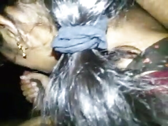 புதிதாக திருமணமான அண்டை என் சேவலை உறிஞ்சும்