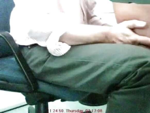 இந்தி அலுவலக பெண்ணின் அலுவலக பெண் கவர்ச்சியான மான்சி முதலாளி கேபின் ஒரு நாற்காலியில் சிக்கினார் 15
