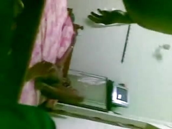 அத்தை இந்தியா முழு கவர்ச்சியான படம் 1097 ஆங்கிலத்தில் அத்தை