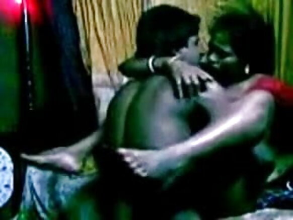 கவர்ச்சியான திரைப்பட வீடியோ கொம்பு இந்திய இந்திய டயர்