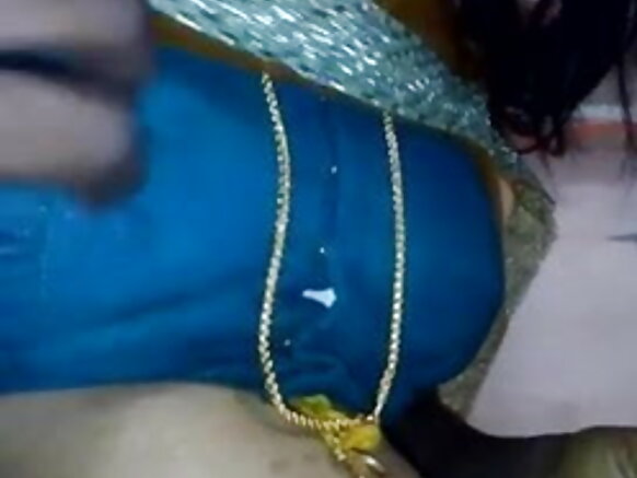 கவர்ச்சியான அண்டை அண்டை வீடியோ திரைப்பட திட்டம்