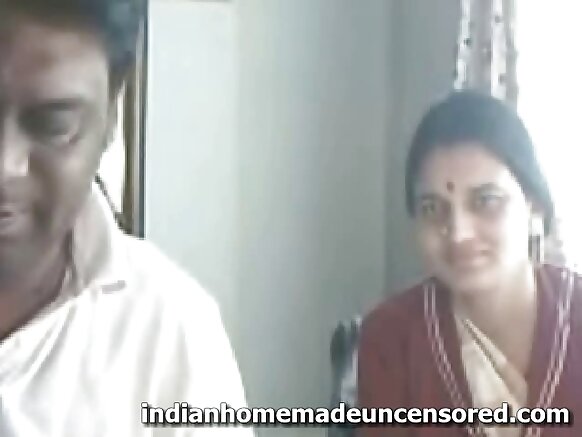 தேன் சன்னி லியோன் கவர்ச்சியான வீடியோ முழு திரைப்படம் இந்தியா ஜோடி
