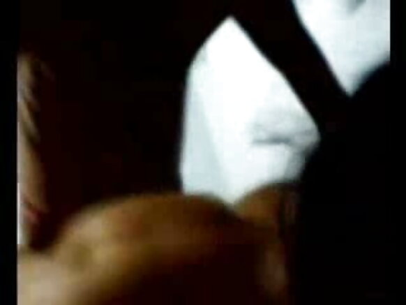 வட இந்தியாவில் இருந்து கவர்ச்சியான பெரிய தனியா